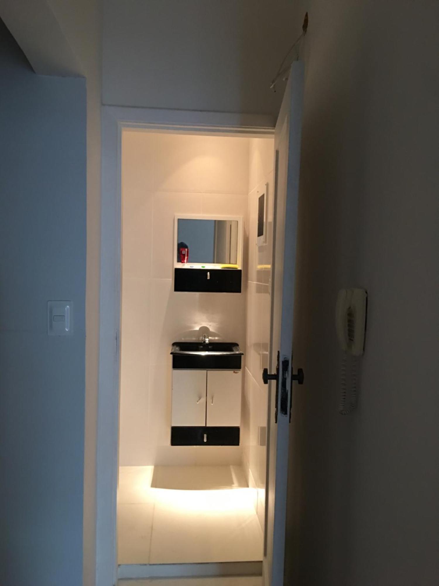 1 Block From Copacabana Beach, Whole Apt, Posto 4 Rio de Janeiro Buitenkant foto